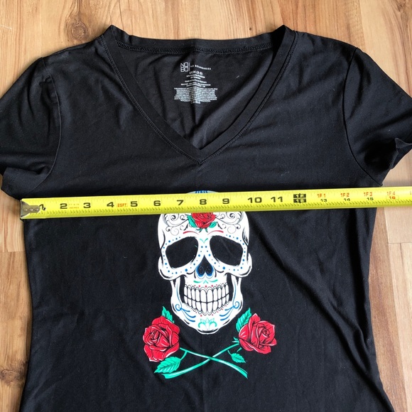 Sugar Skull Rose Tee Shirt Small Black Women’s Juniors - Picture 7 of 15
